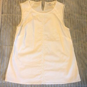 Vineyard vines🐳  white tank